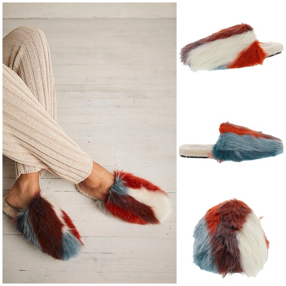 Free People Shoes - NWT! Free People Daylights Faux Fur Slide Slippers